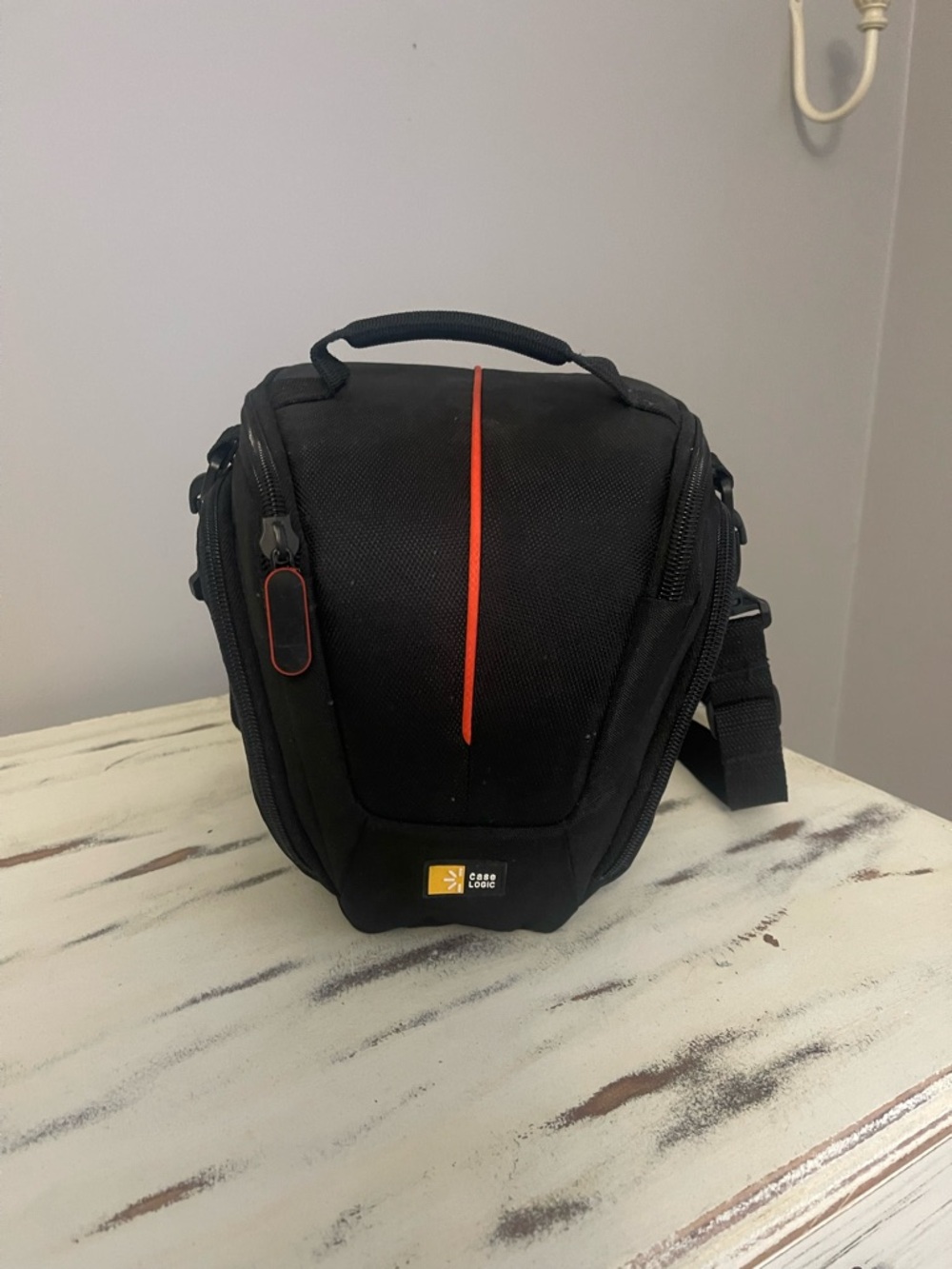 Case Logic Black Camera Bag with red Accent